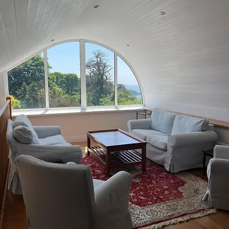 Holiday home Tots - Bright In West Cork Village *