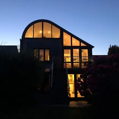 Holiday home Tots - Bright In West Cork Village *