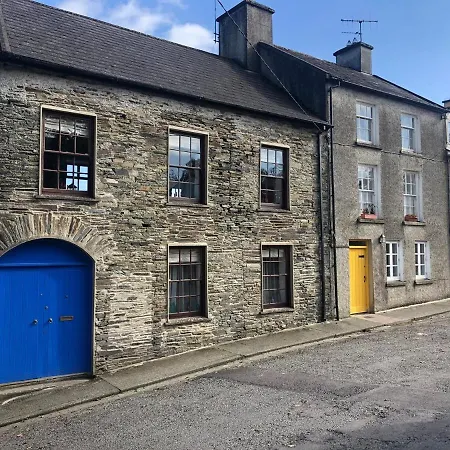 Tots - Bright In West Cork Village *