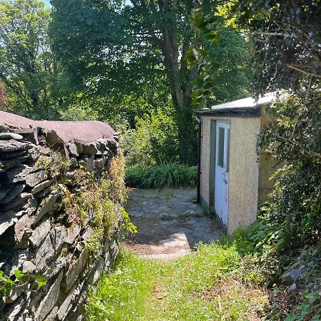 Tots - Bright In West Cork Village Holiday home *