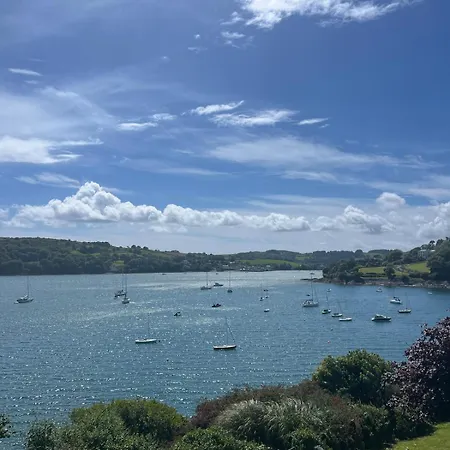 Holiday home Tots - Bright In West Cork Village *