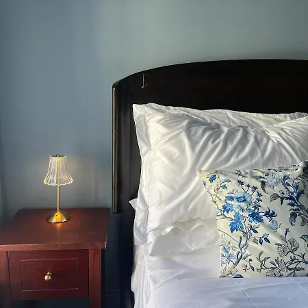 Tots - Bright In West Cork Village Holiday home