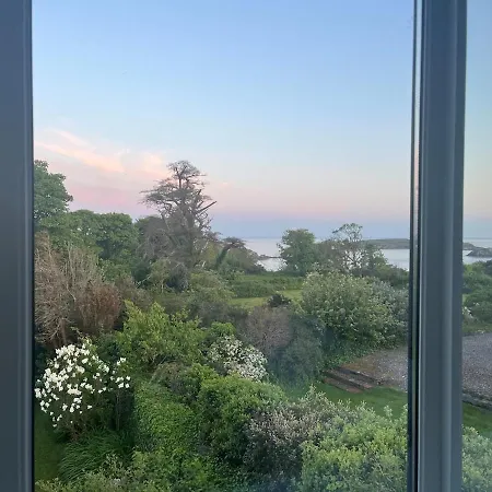 Tots - Bright In West Cork Village Holiday home Castletownshend