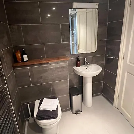 Tots - Bright In West Cork Village Holiday home *